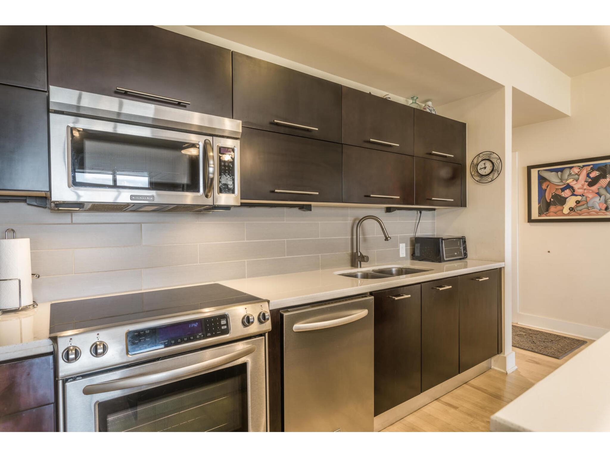603 Davis ST # 902