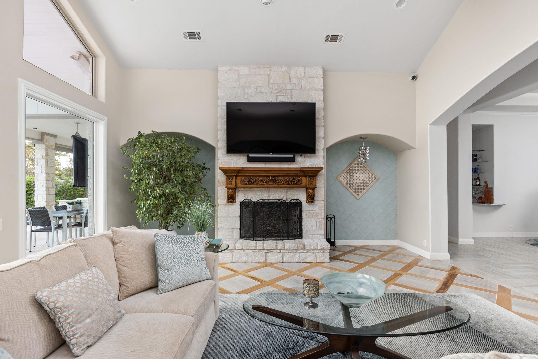 805 Brooks Hollow RD