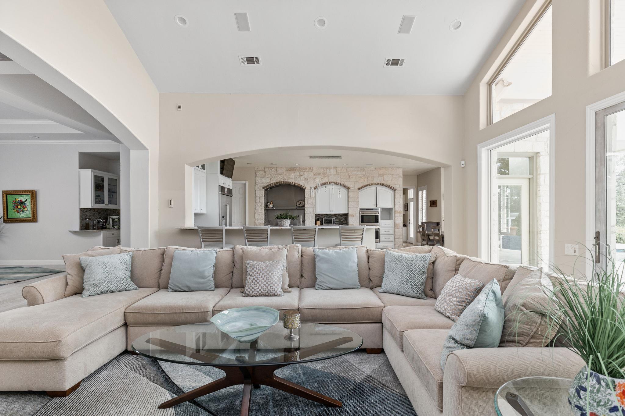 805 Brooks Hollow RD