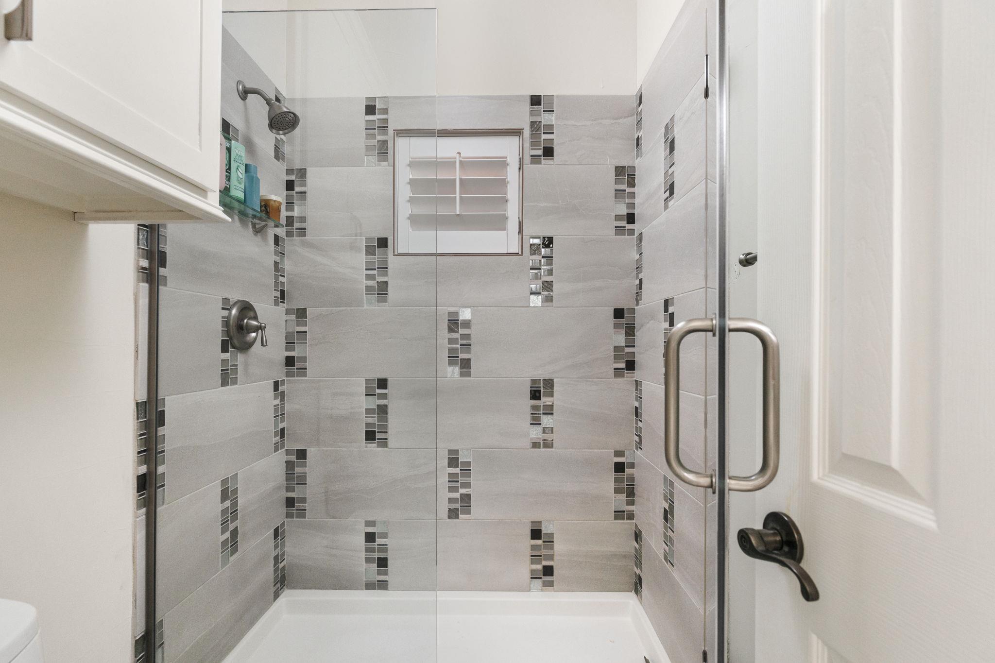 805 Brooks Hollow RD