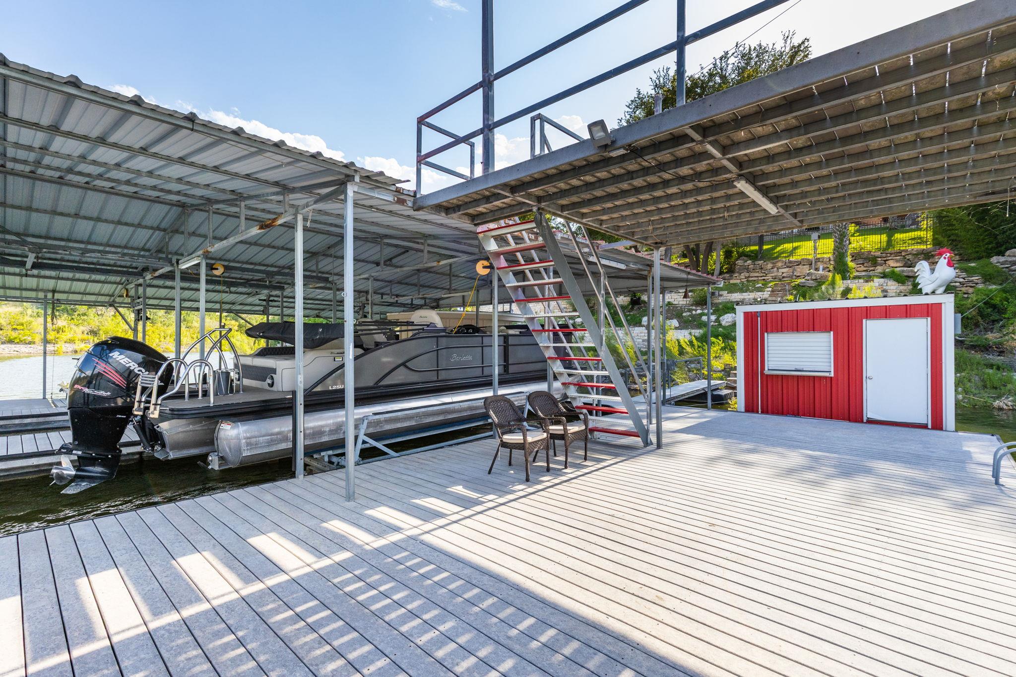 805 Brooks Hollow RD