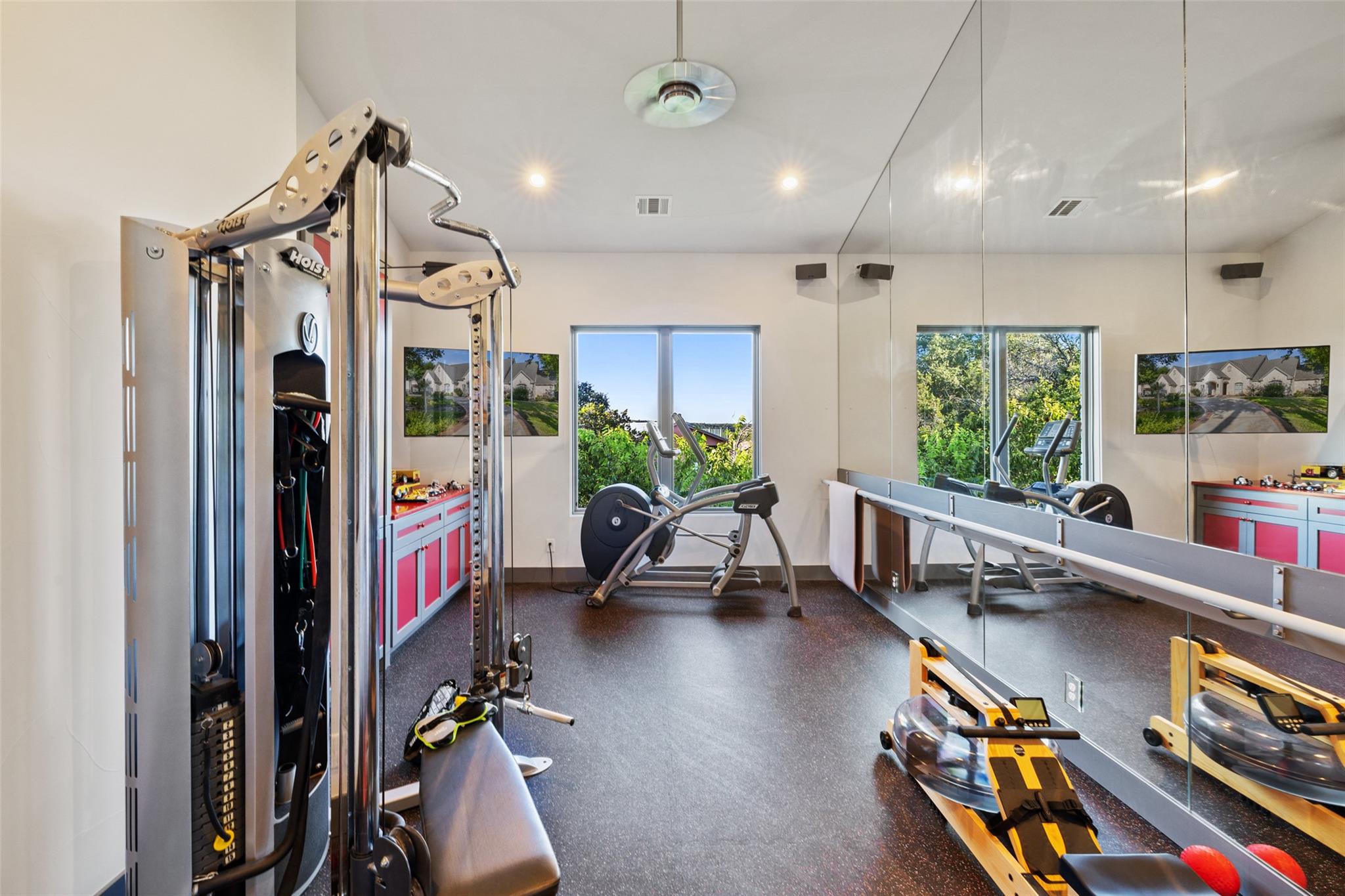 805 Brooks Hollow RD