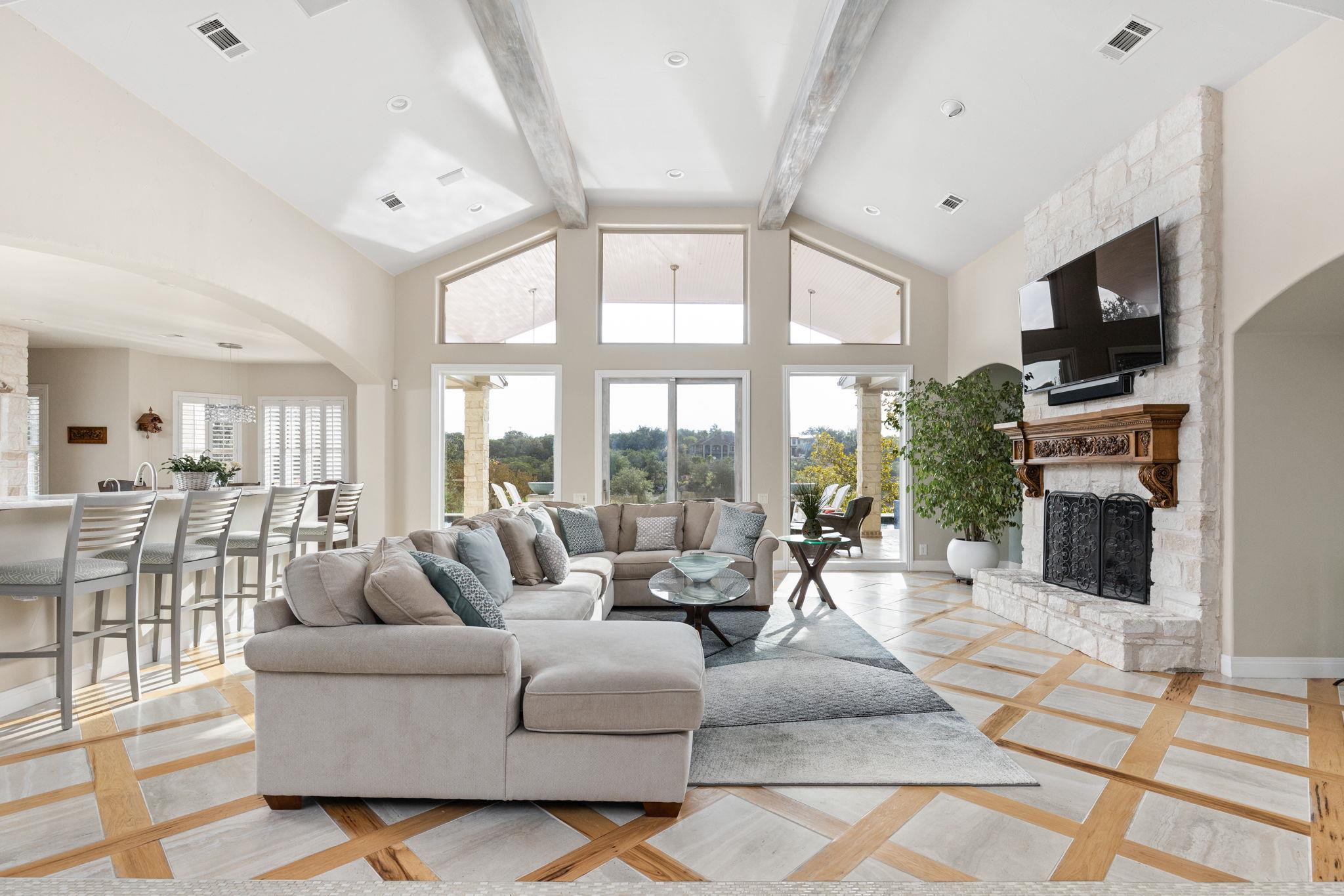 805 Brooks Hollow RD