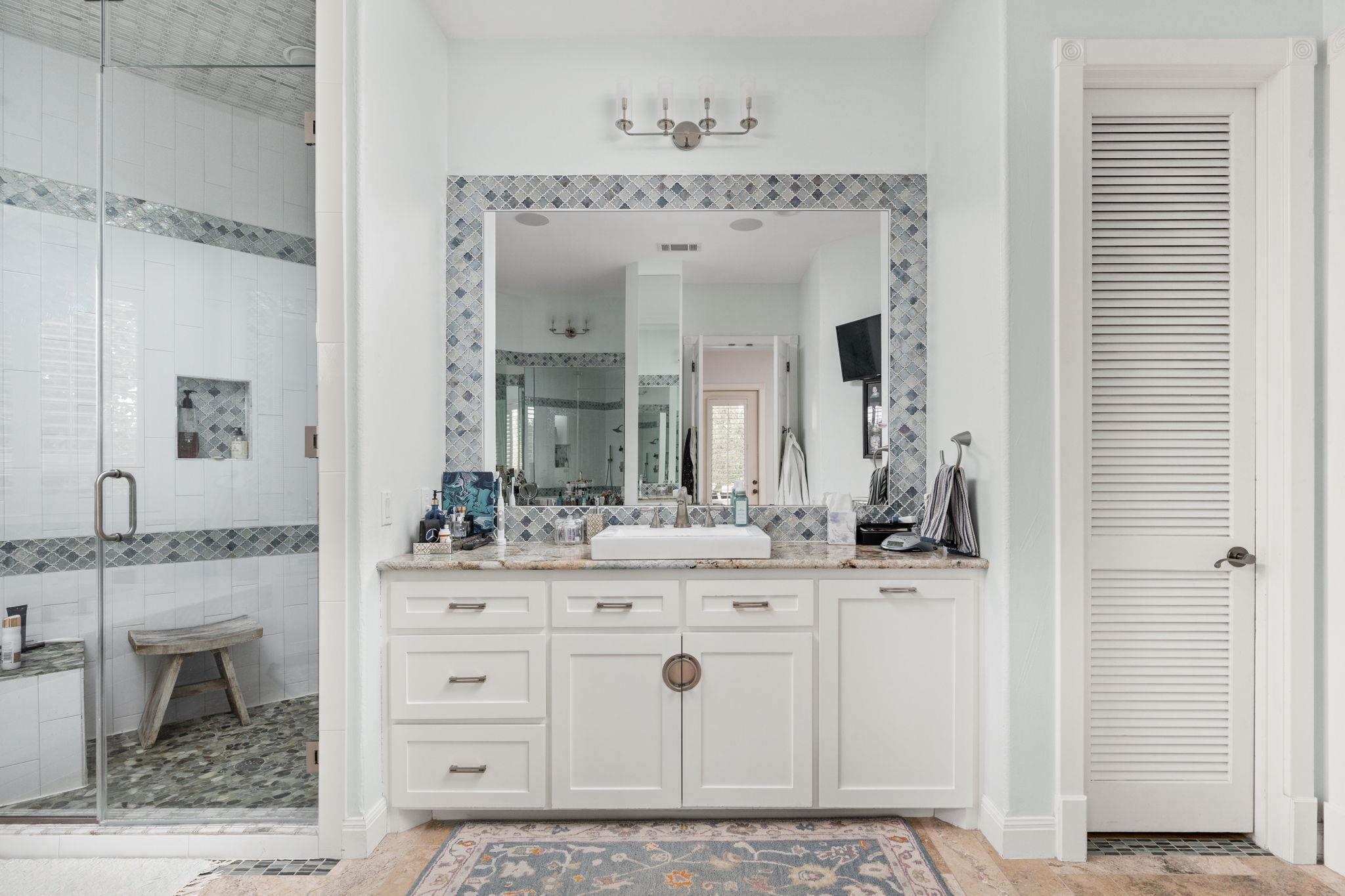 805 Brooks Hollow RD