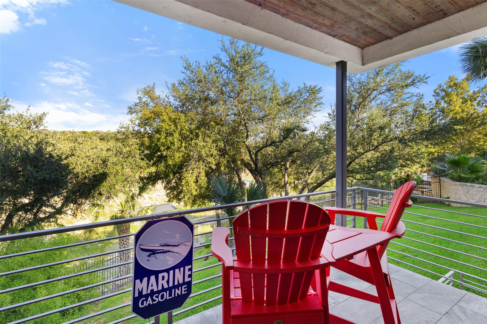 805 Brooks Hollow RD