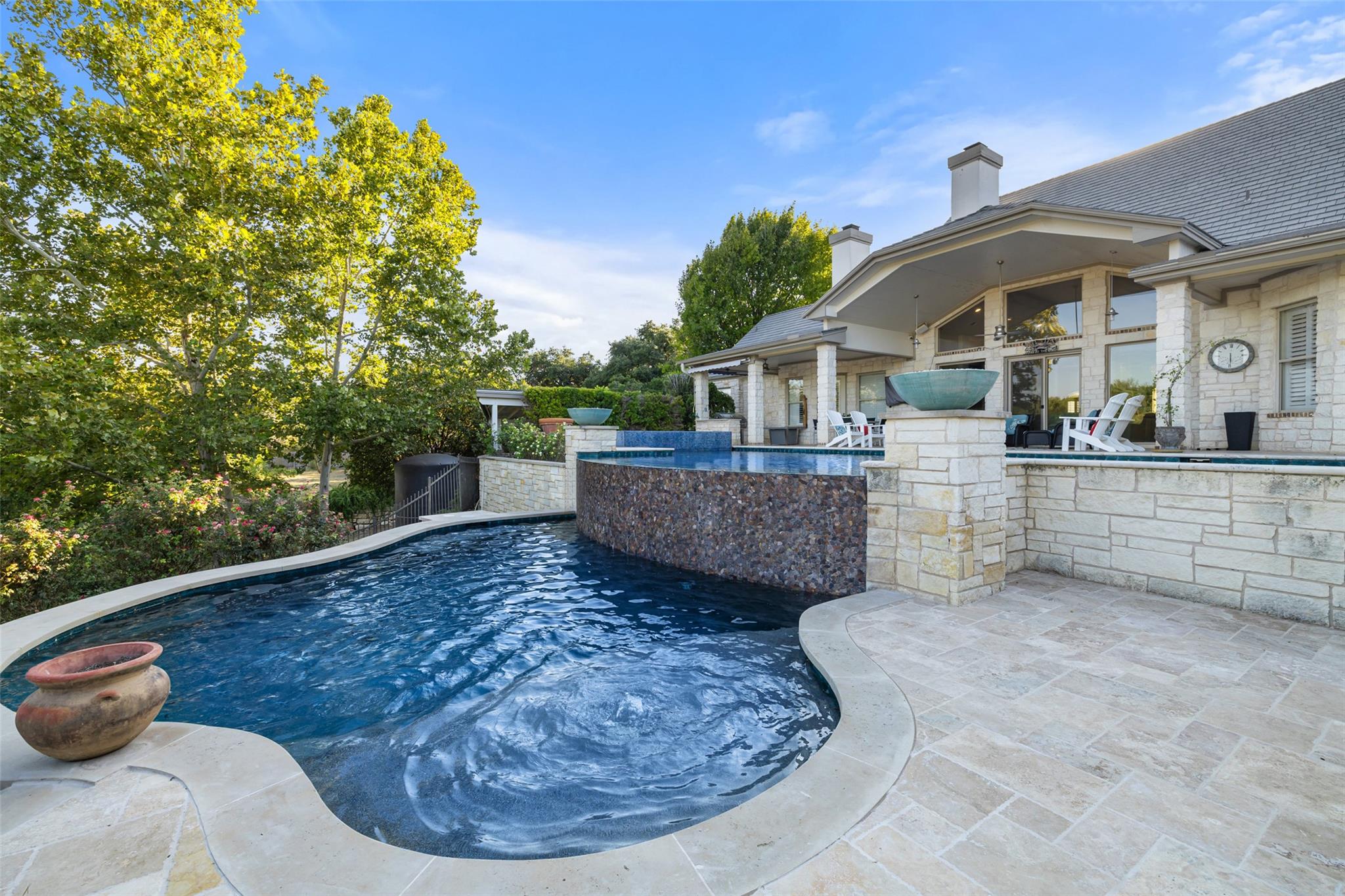 805 Brooks Hollow RD