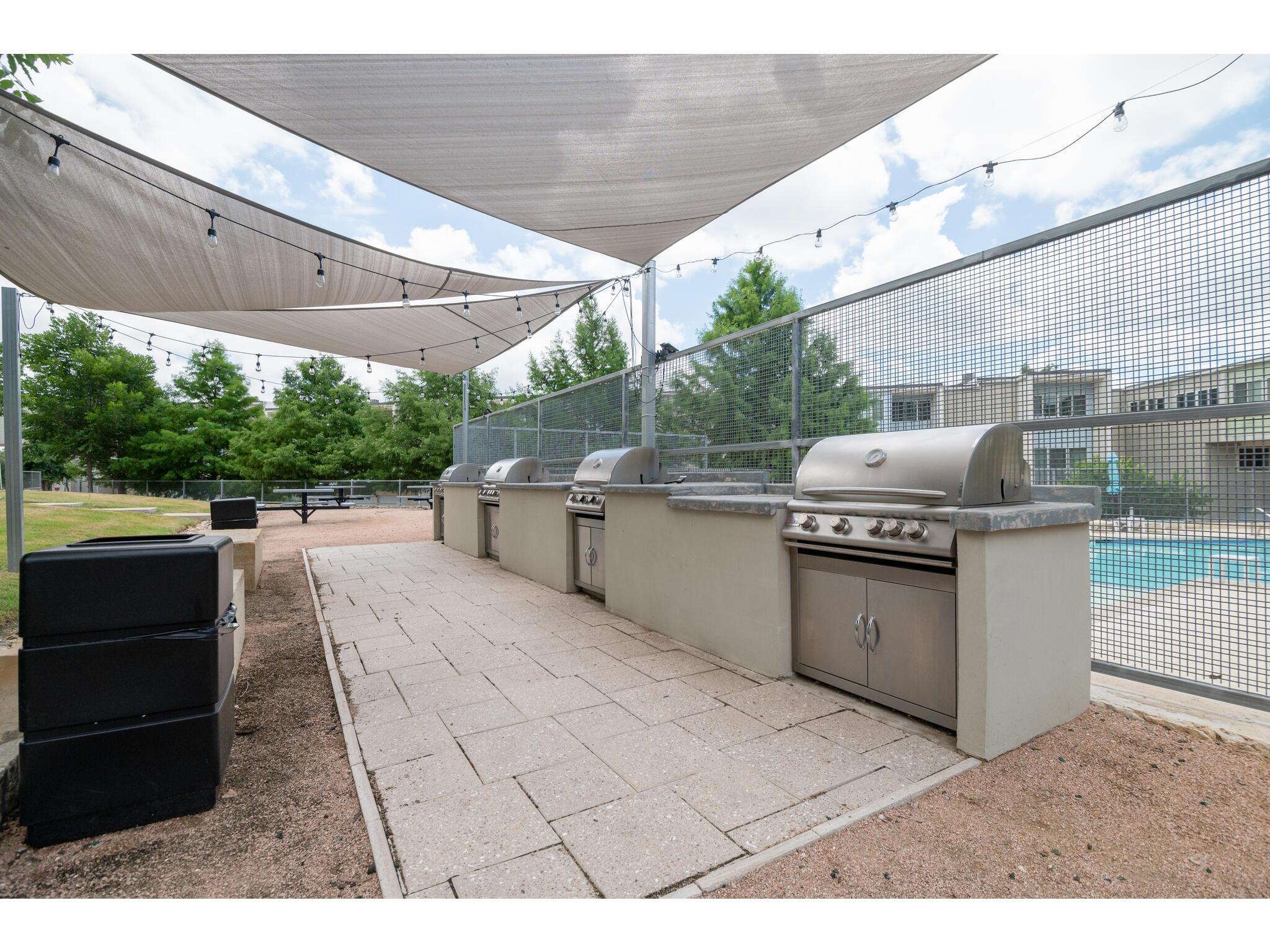 604 N Bluff DR # 205