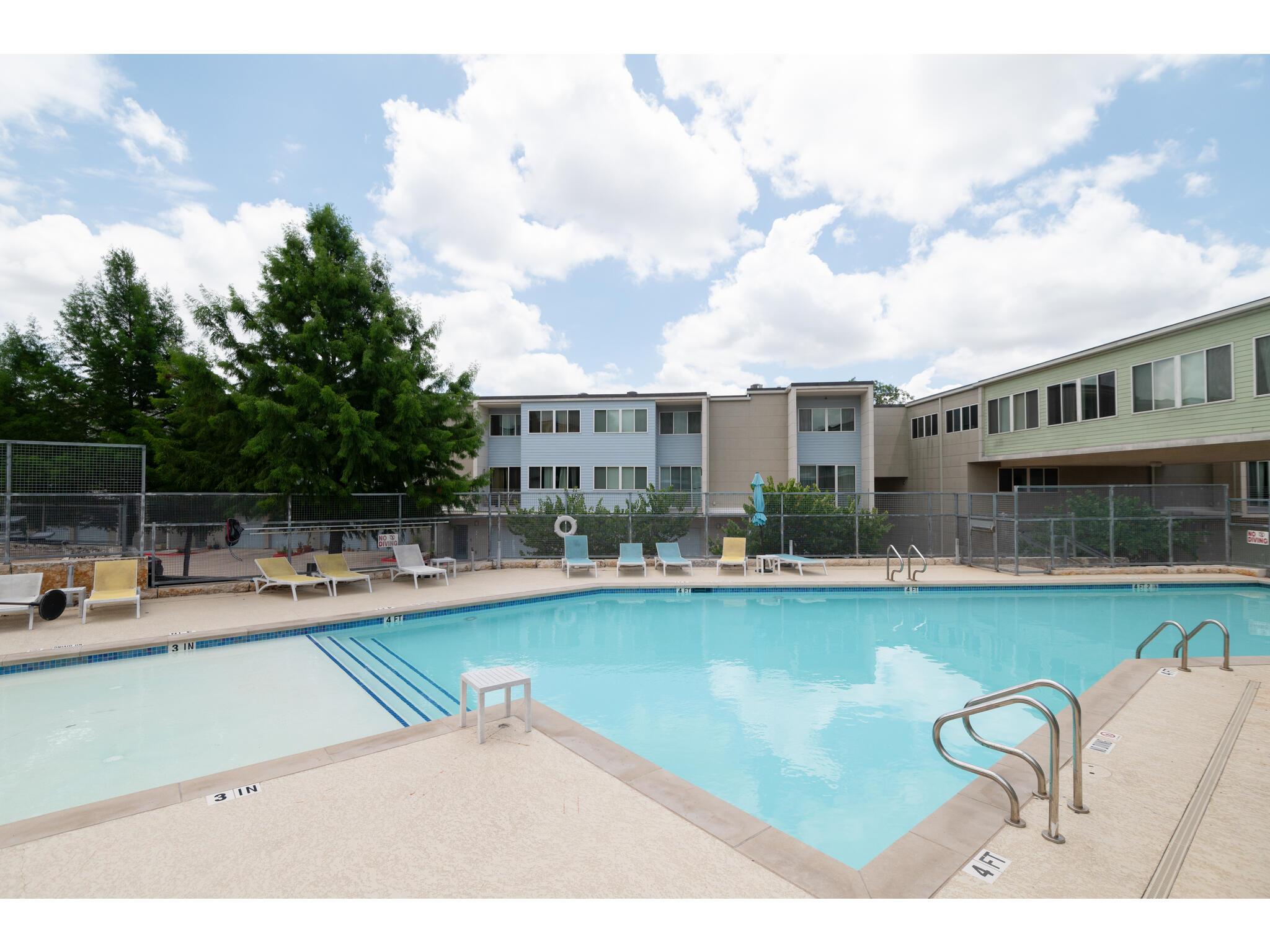 604 N Bluff DR # 205