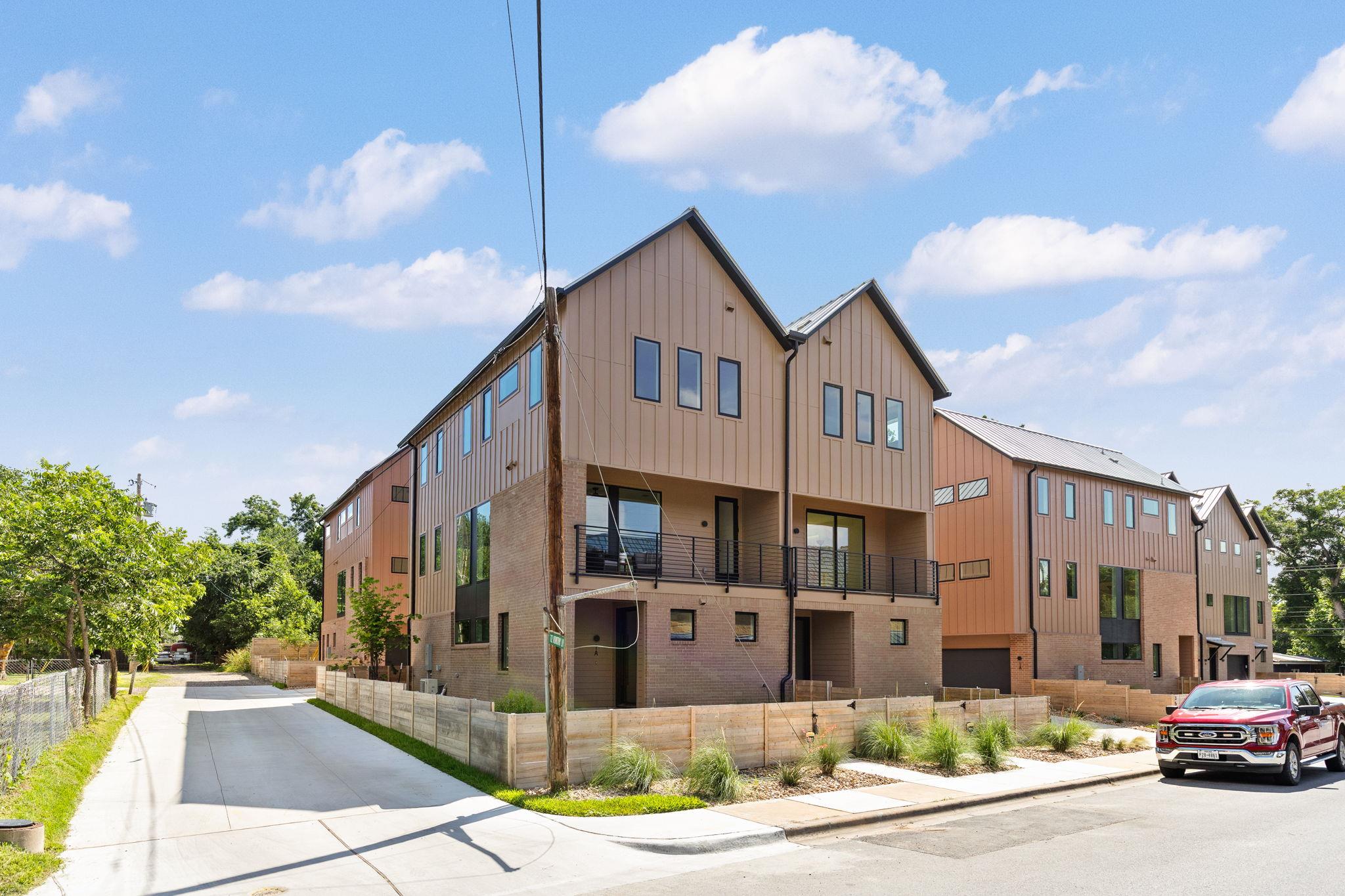 3528 Gonzales ST # 1B