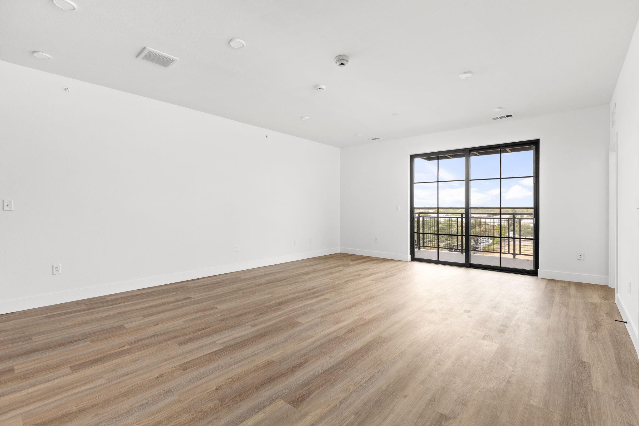 4315 S Congress Ave # 523