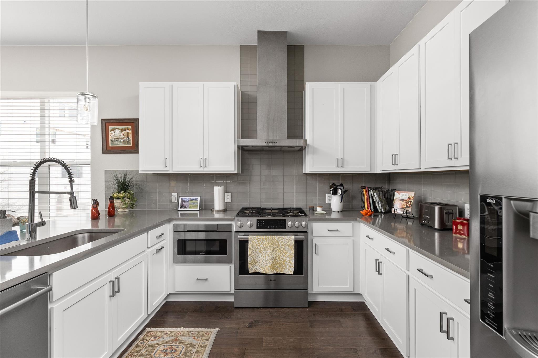 4325 Jackson Ave # 2105