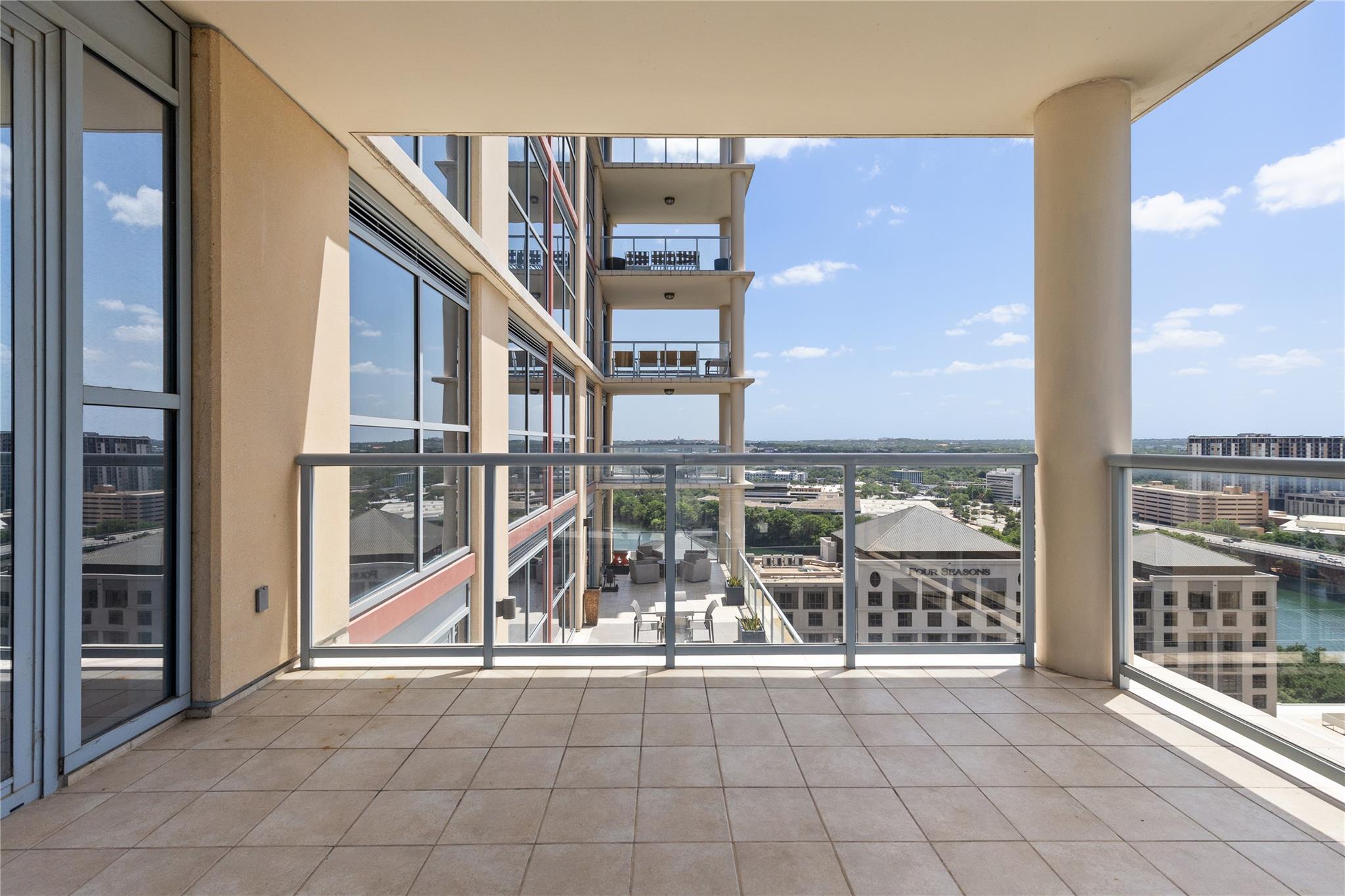 98 San Jacinto BLVD # 1502