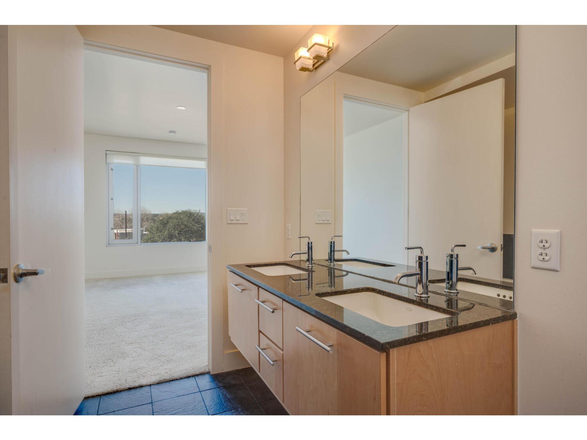 210 Lee Barton DR # 411