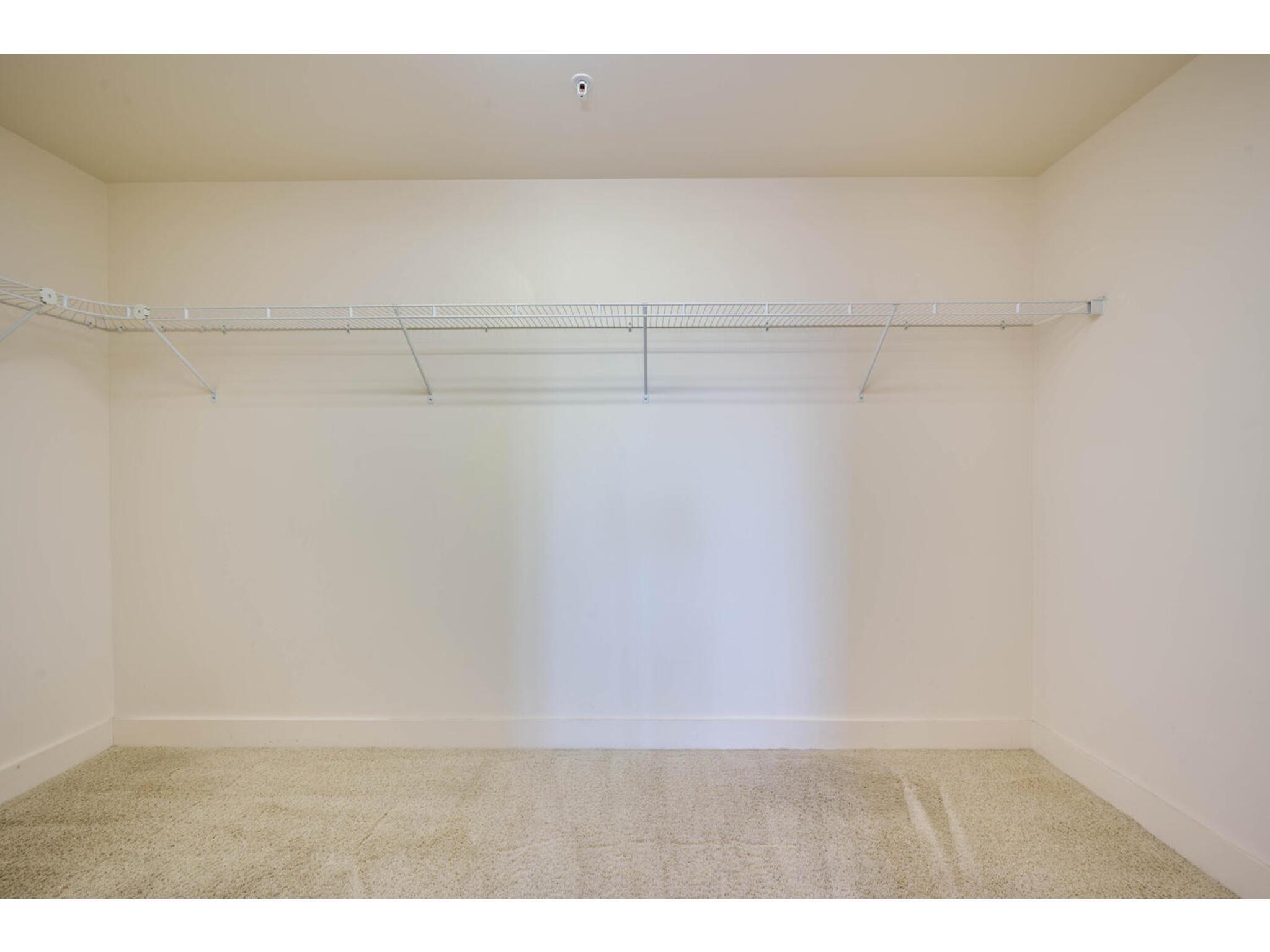 210 Lee Barton DR # 411