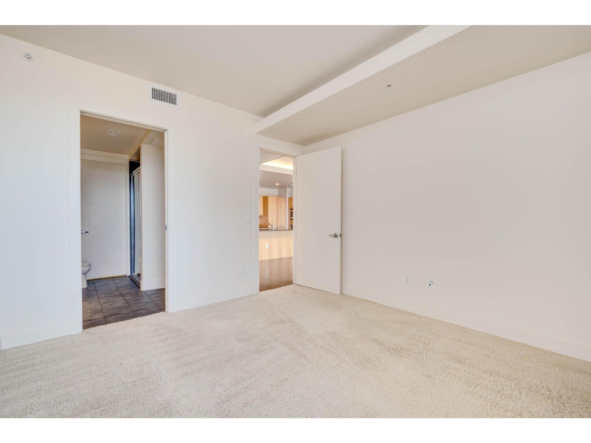 210 Lee Barton DR # 411