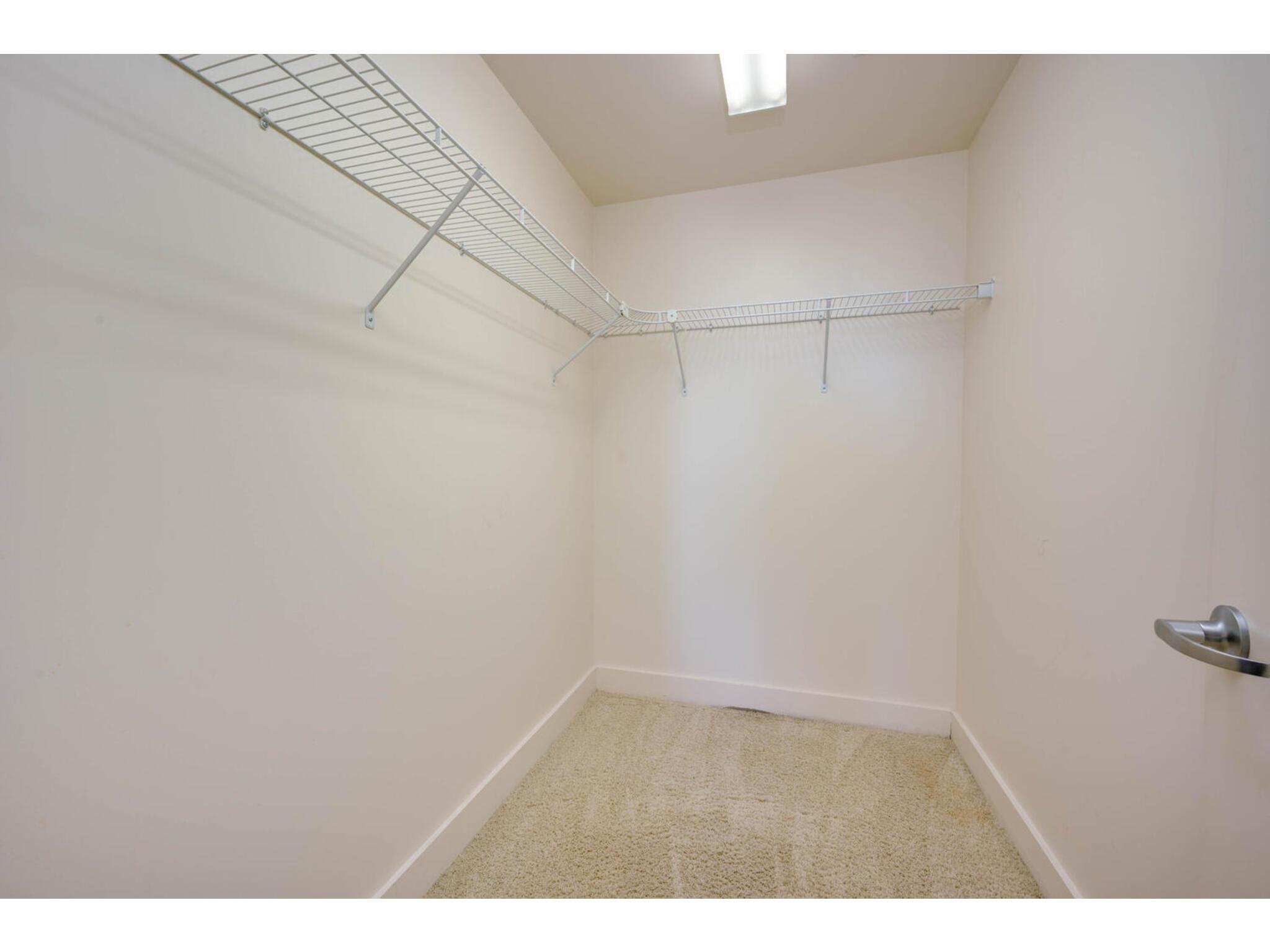 210 Lee Barton DR # 411