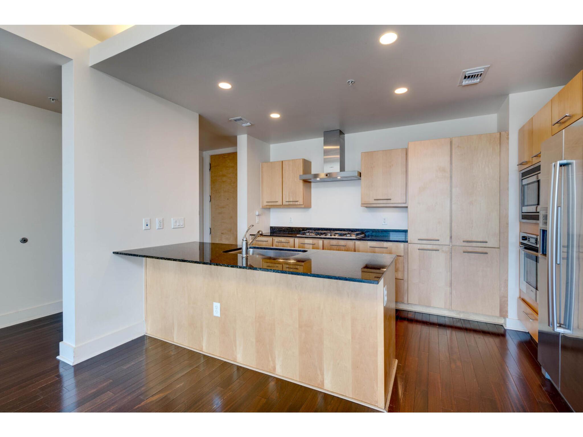 210 Lee Barton DR # 411