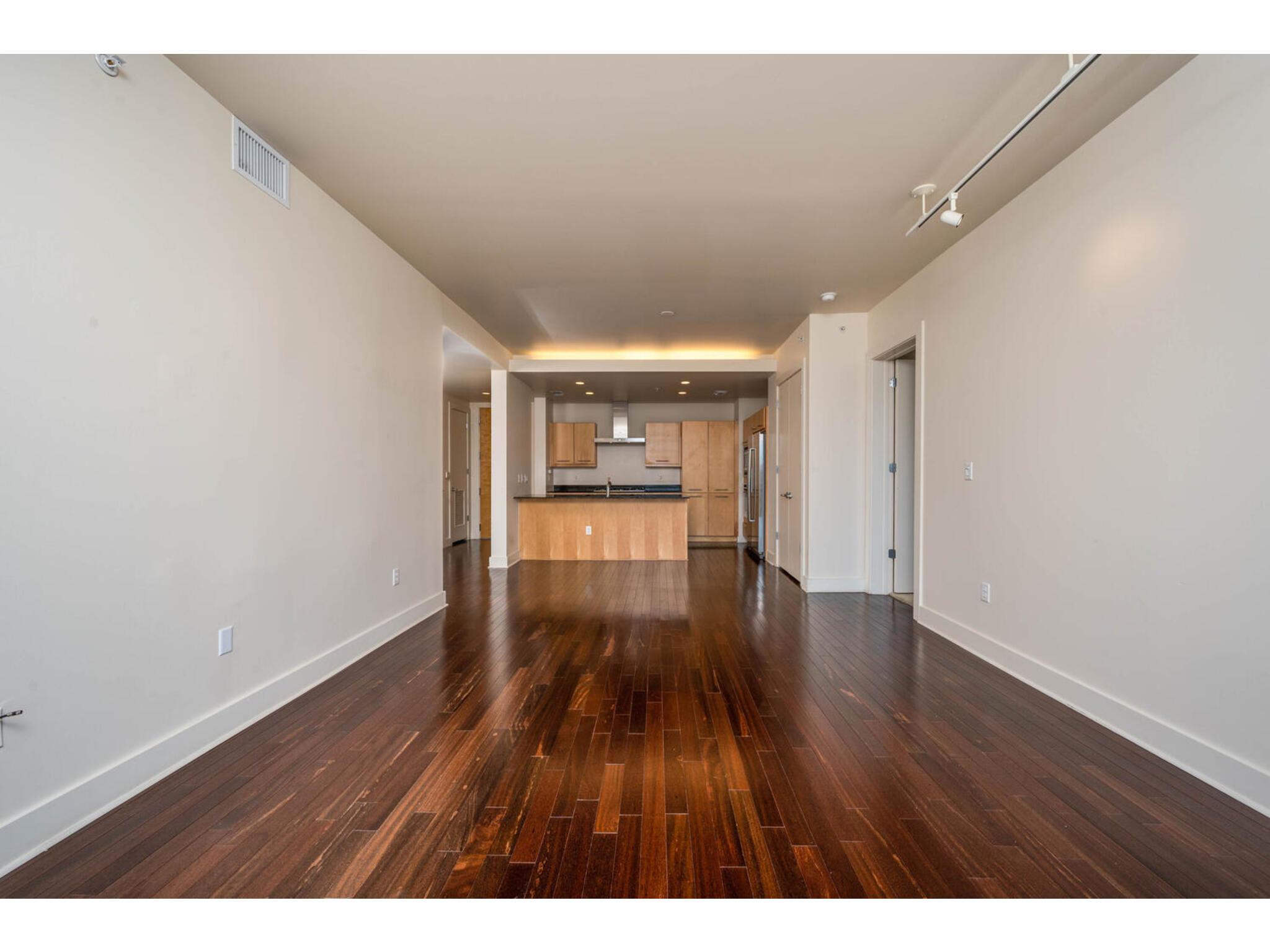 210 Lee Barton DR # 411