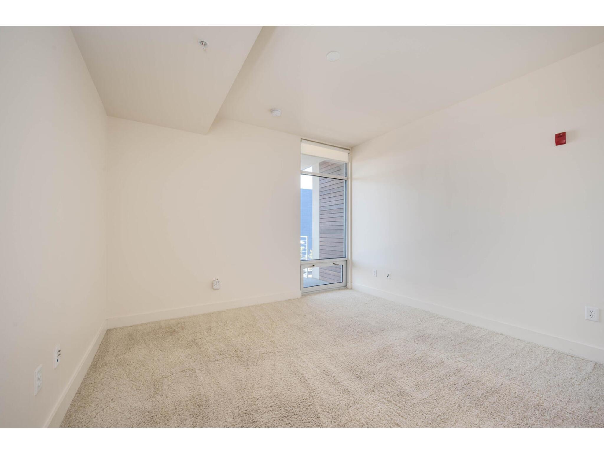 210 Lee Barton DR # 411