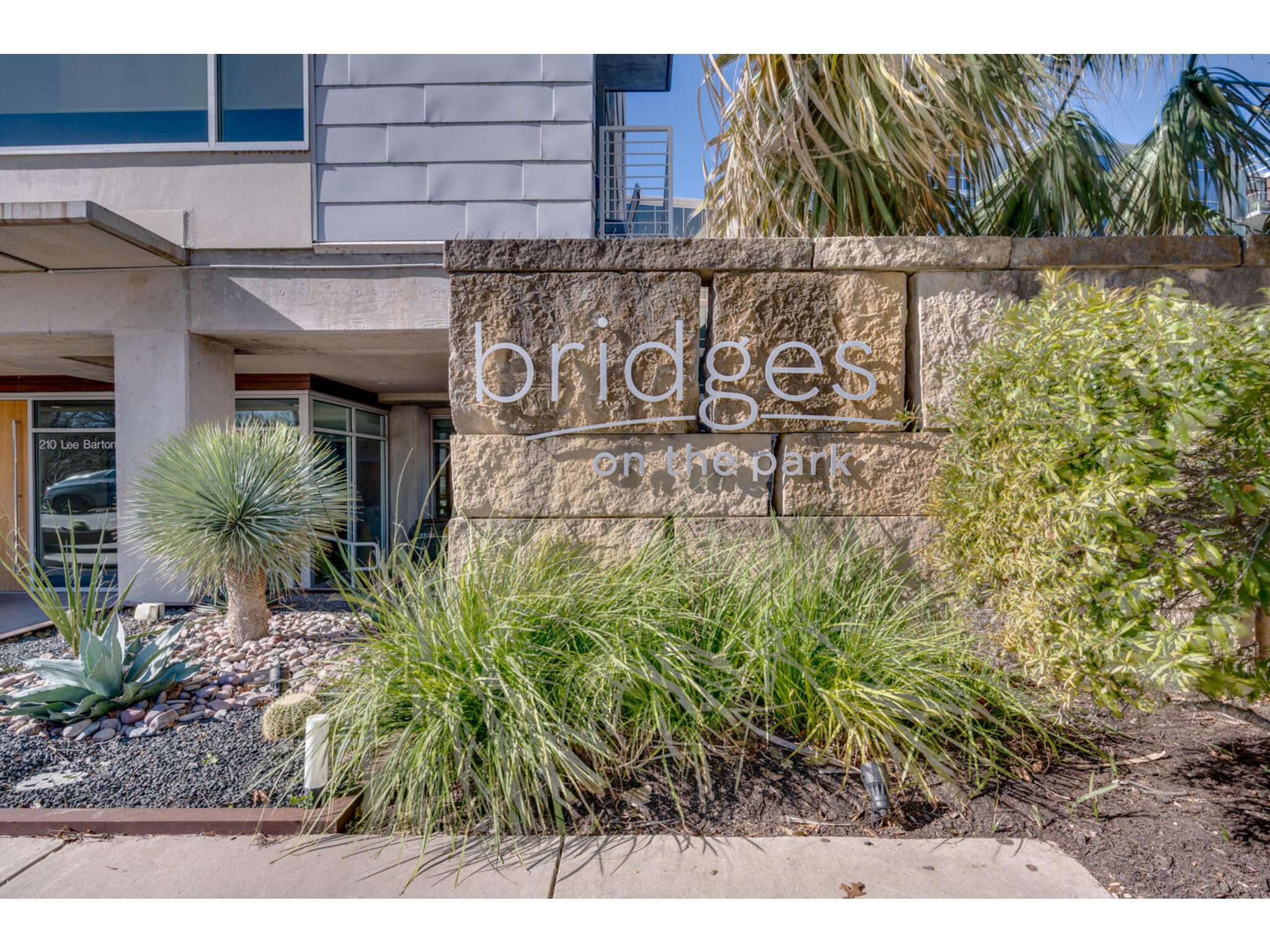 210 Lee Barton DR # 411