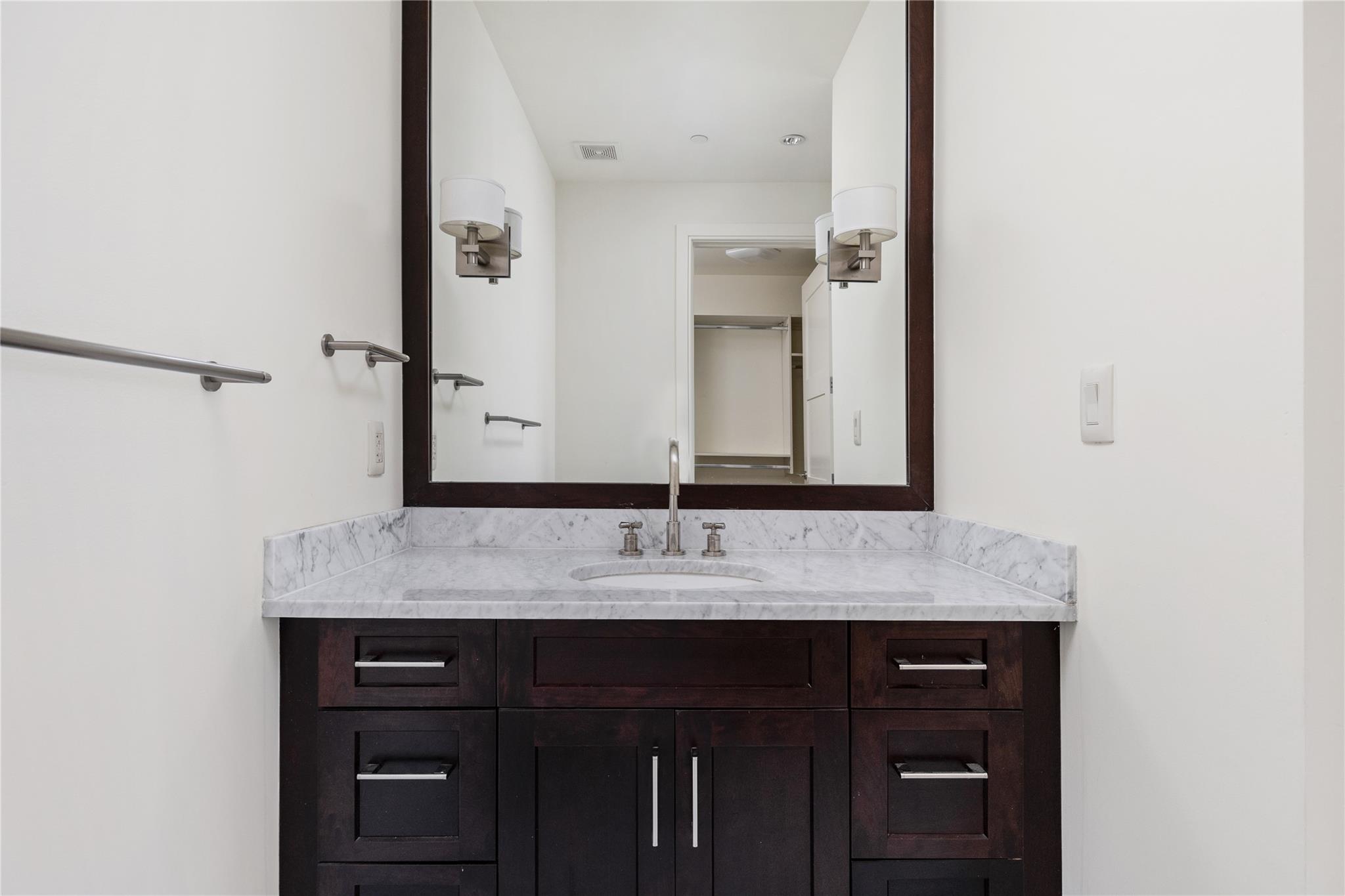 98 San Jacinto BLVD # 1502