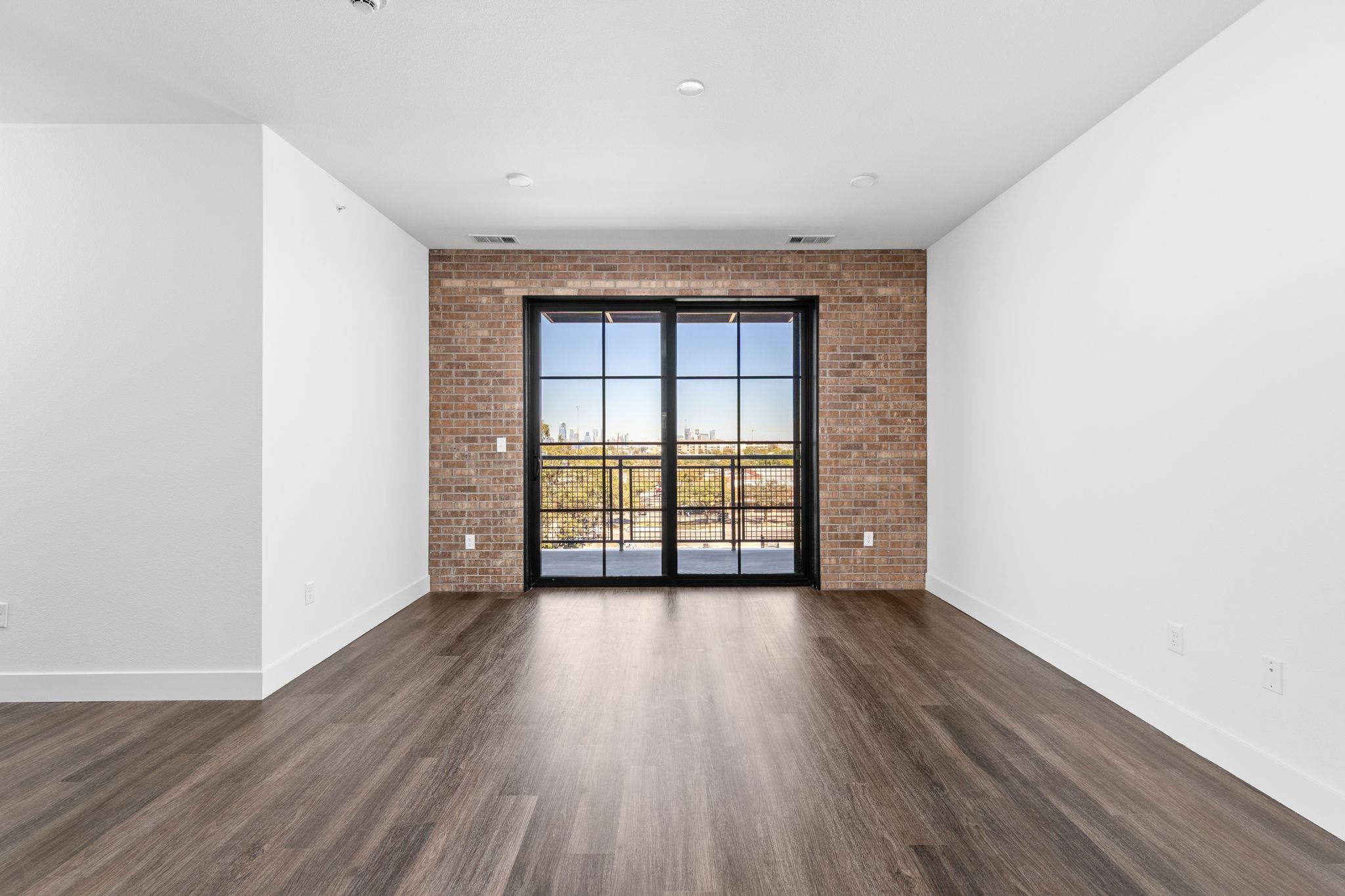 4315 S Congress Ave # 527