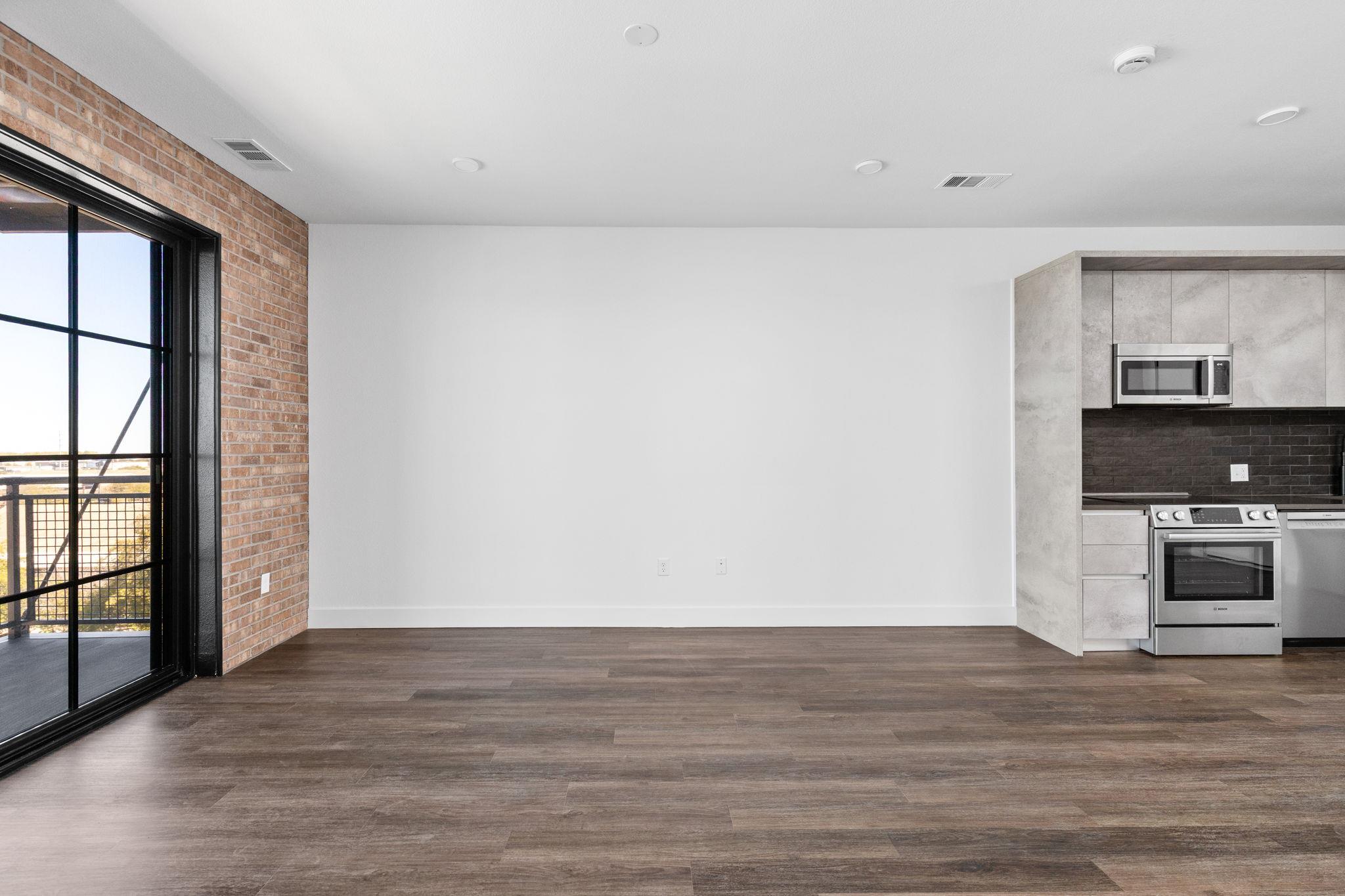 4315 S Congress Ave # 527