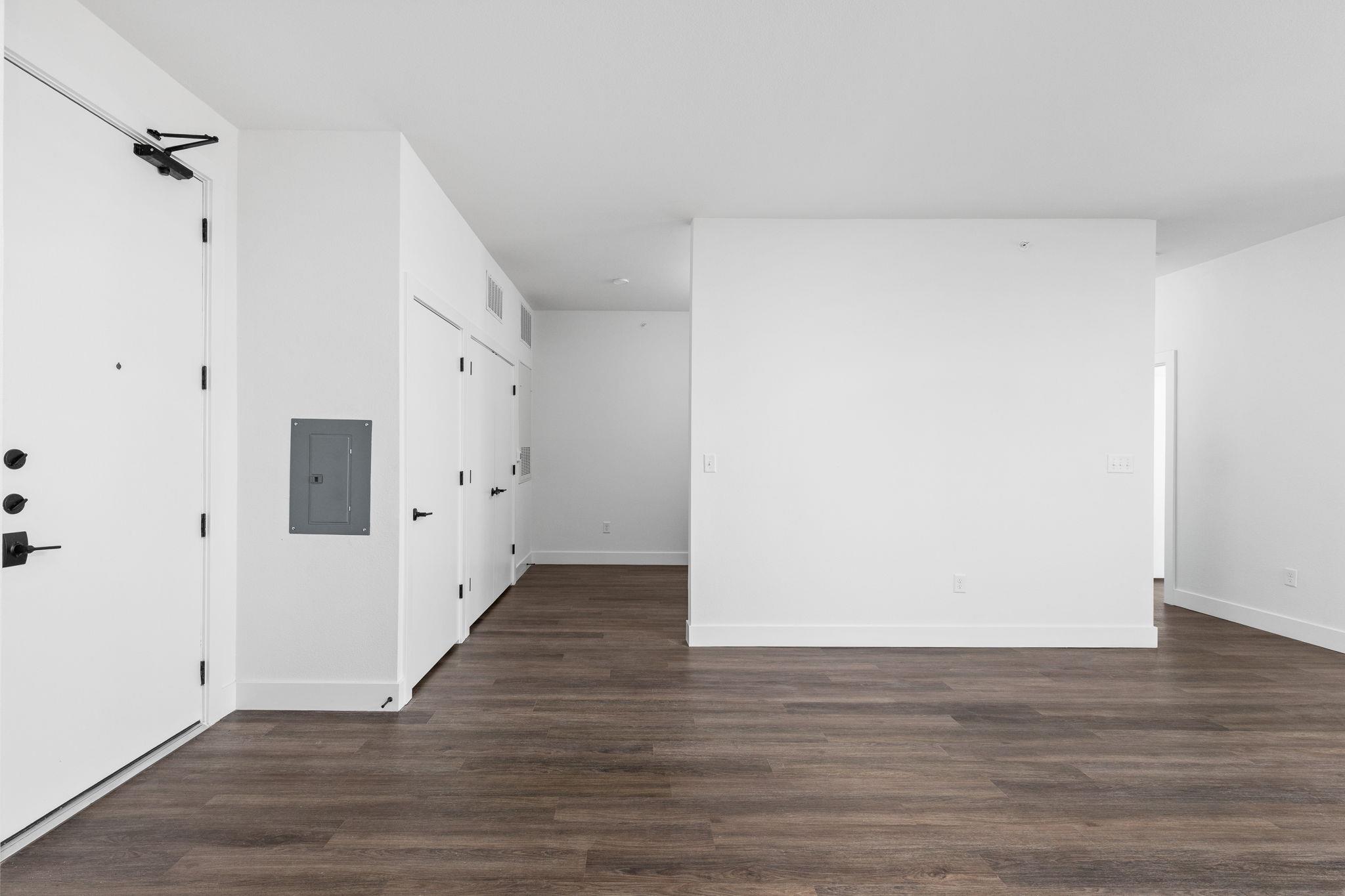 4315 S Congress Ave # 527