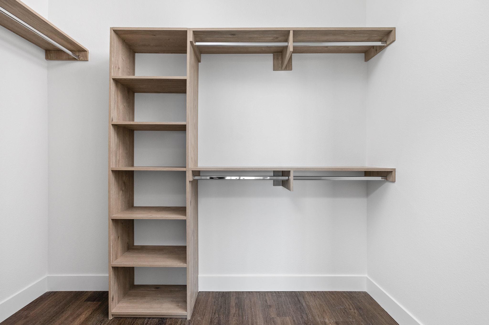 4315 S Congress Ave # 527