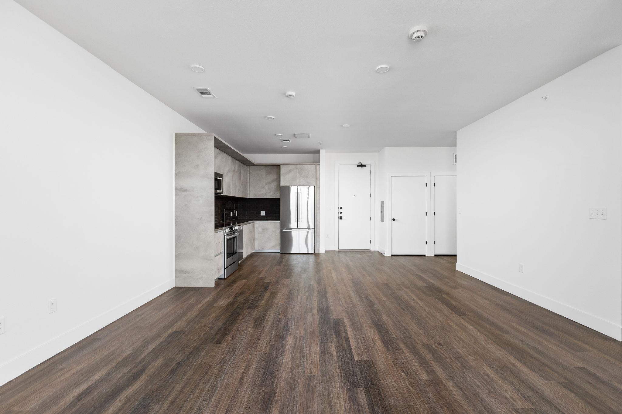 4315 S Congress Ave # 527