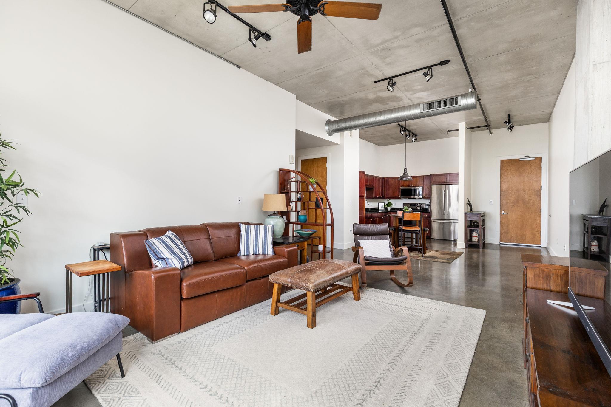 800 W 5th ST # 507