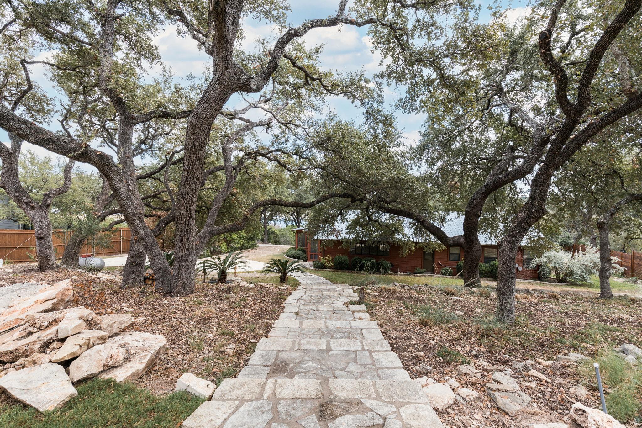 1105 Oak Hurst RD