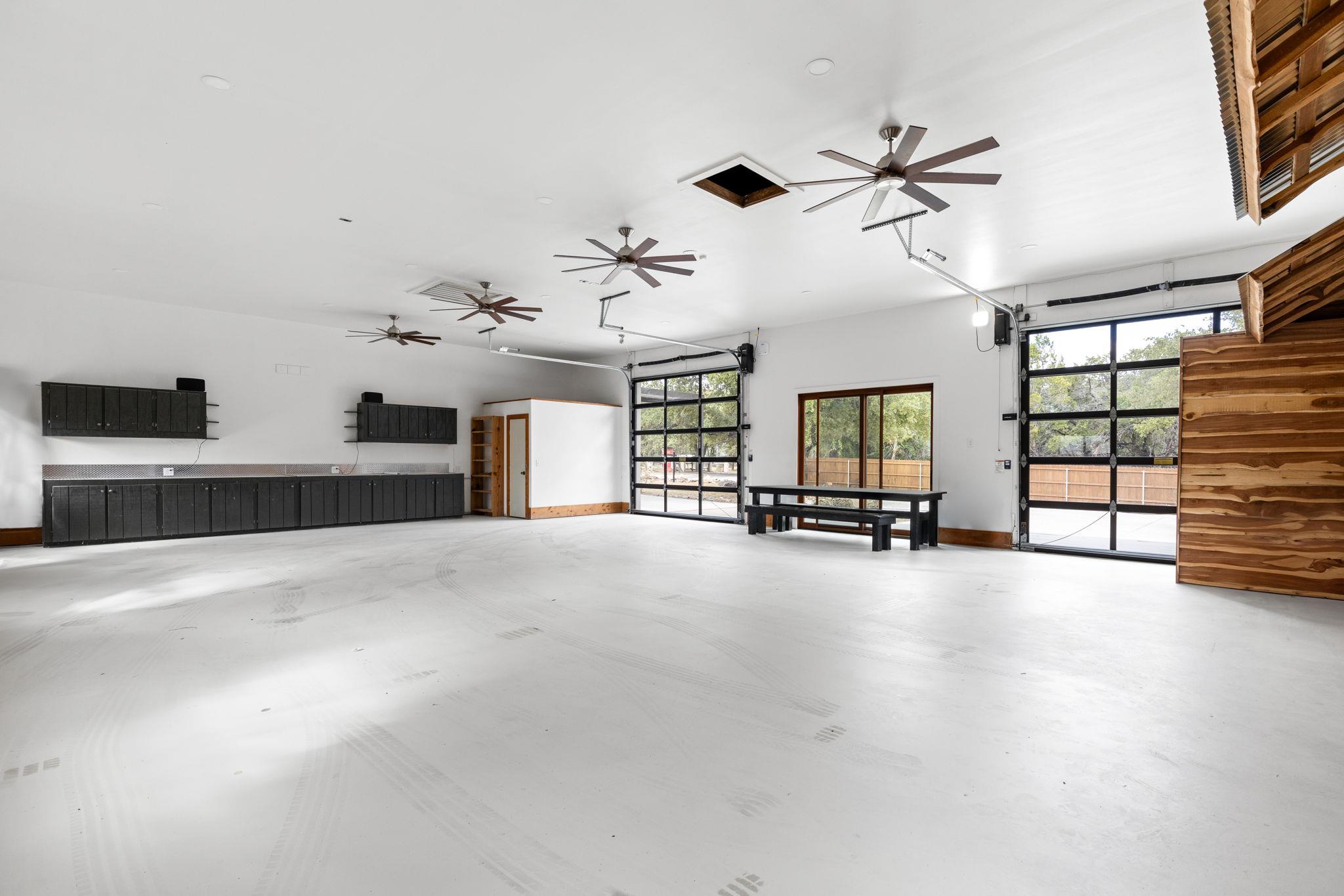 1105 Oak Hurst RD