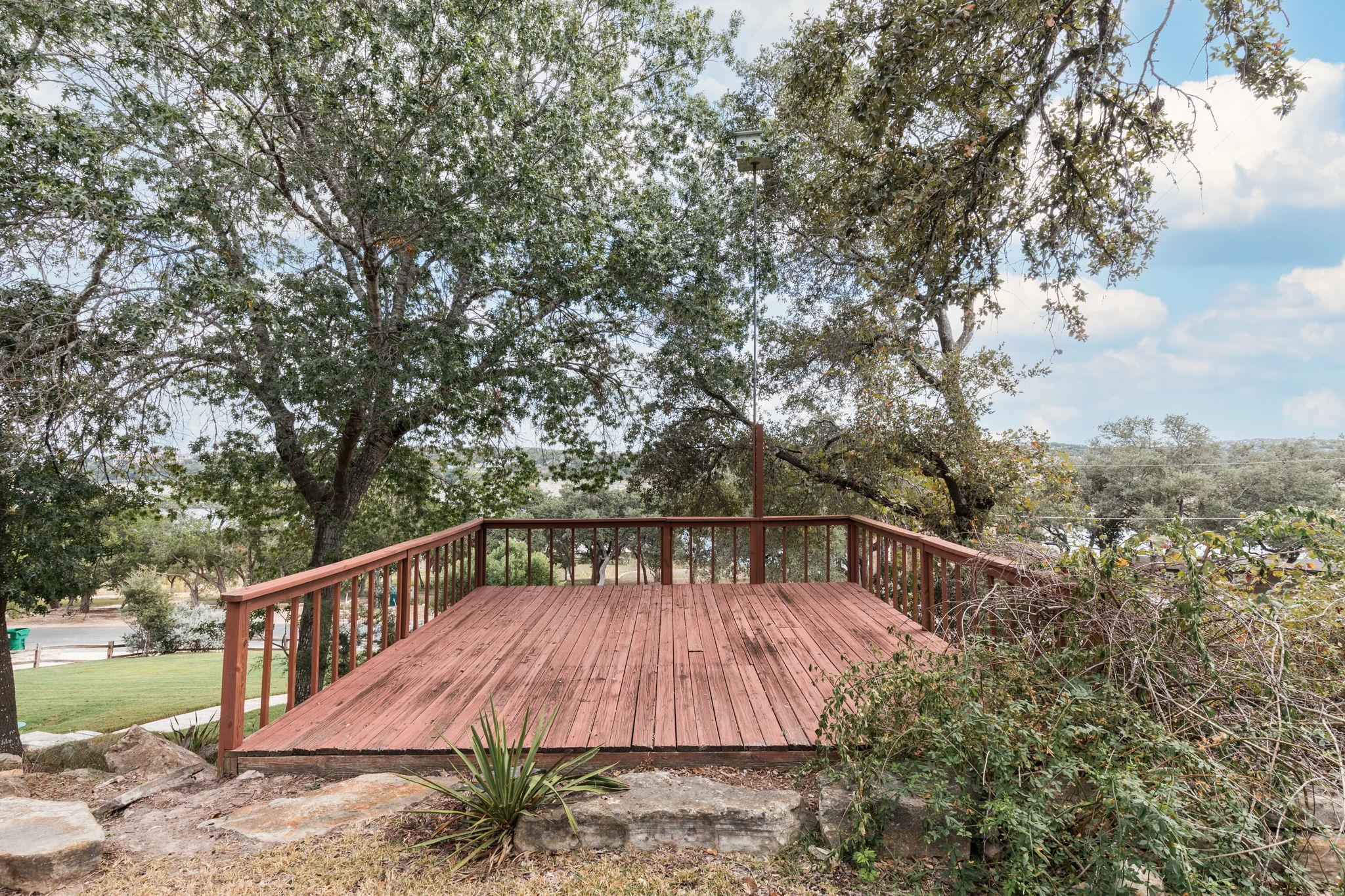 1105 Oak Hurst RD