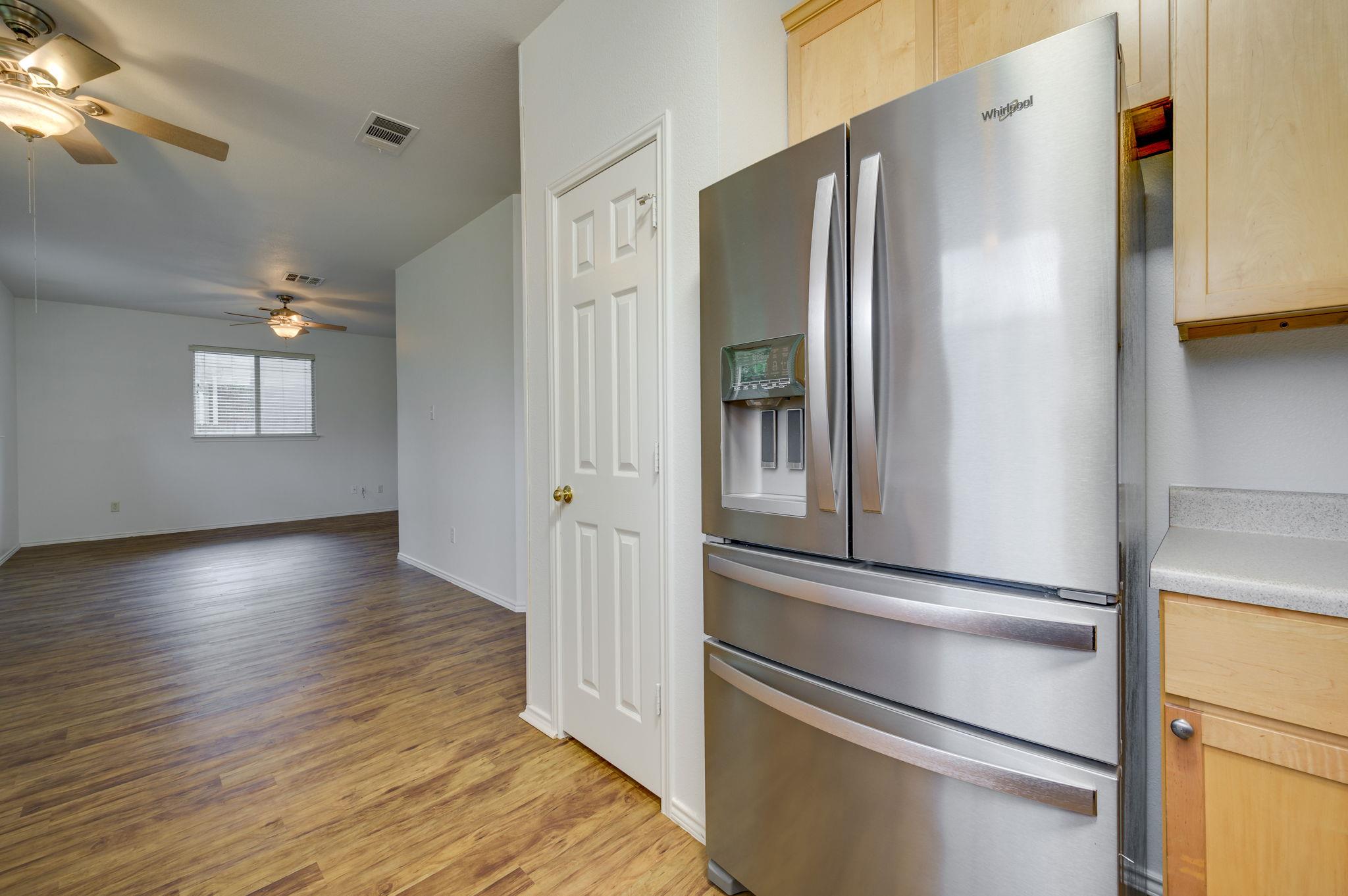 1112 Sundrop PL