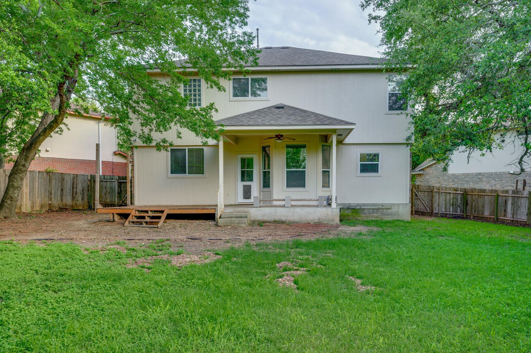 1112 Sundrop PL