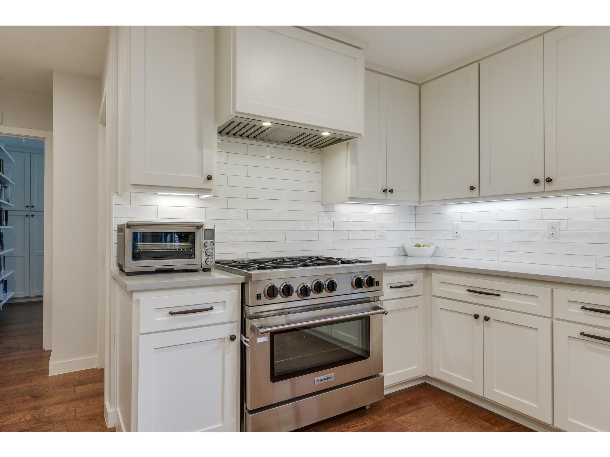 8700 Mountainwood CIR