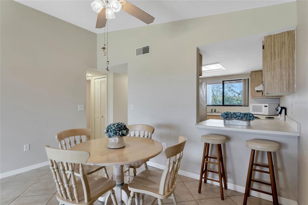 1064 Lotus Pkwy #944