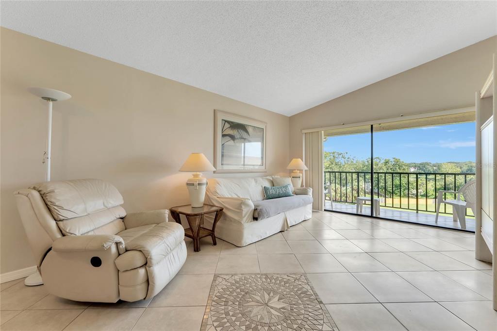 1064 Lotus Pkwy #944