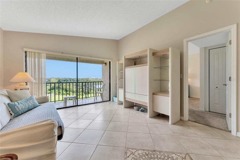 1064 Lotus Pkwy #944