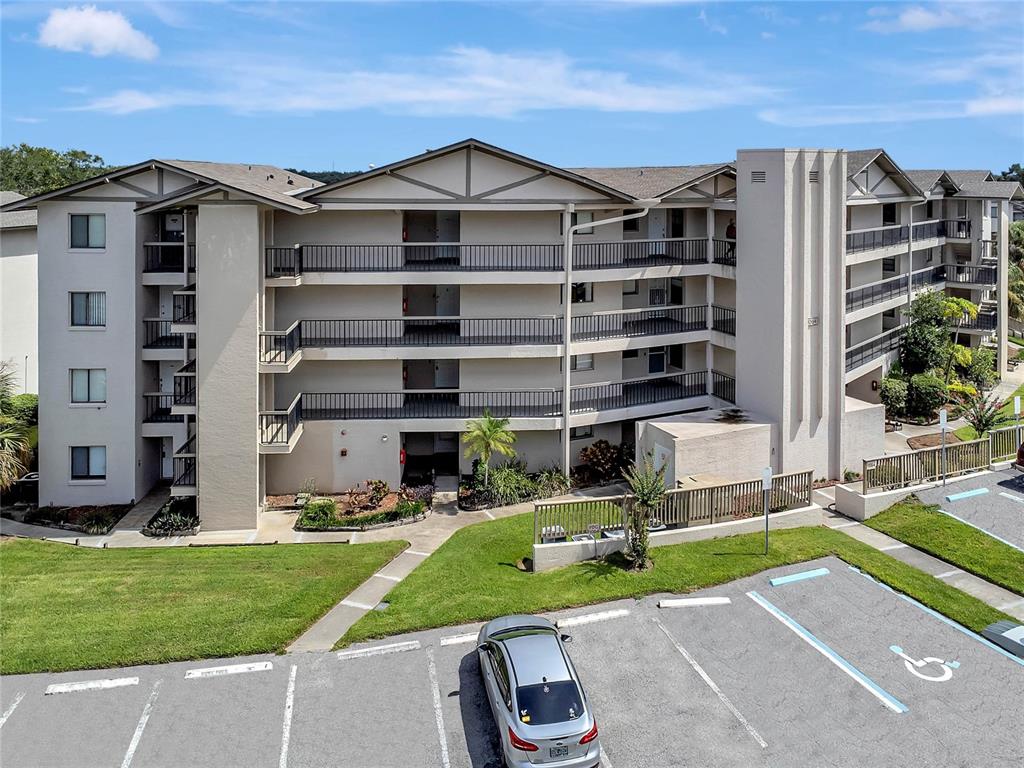 1064 Lotus Pkwy #944