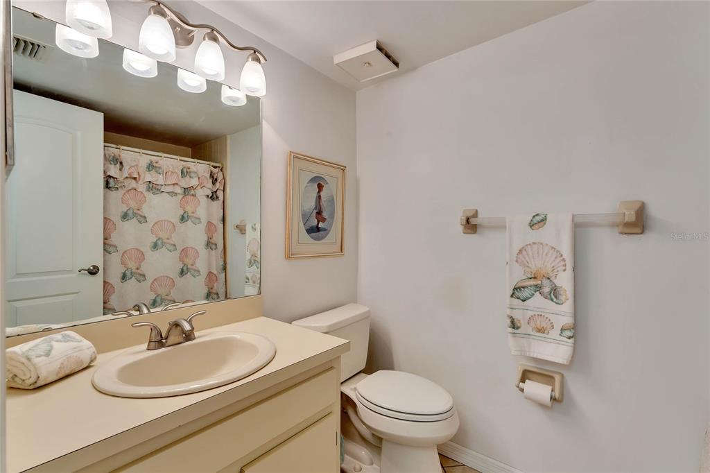 1064 Lotus Pkwy #944