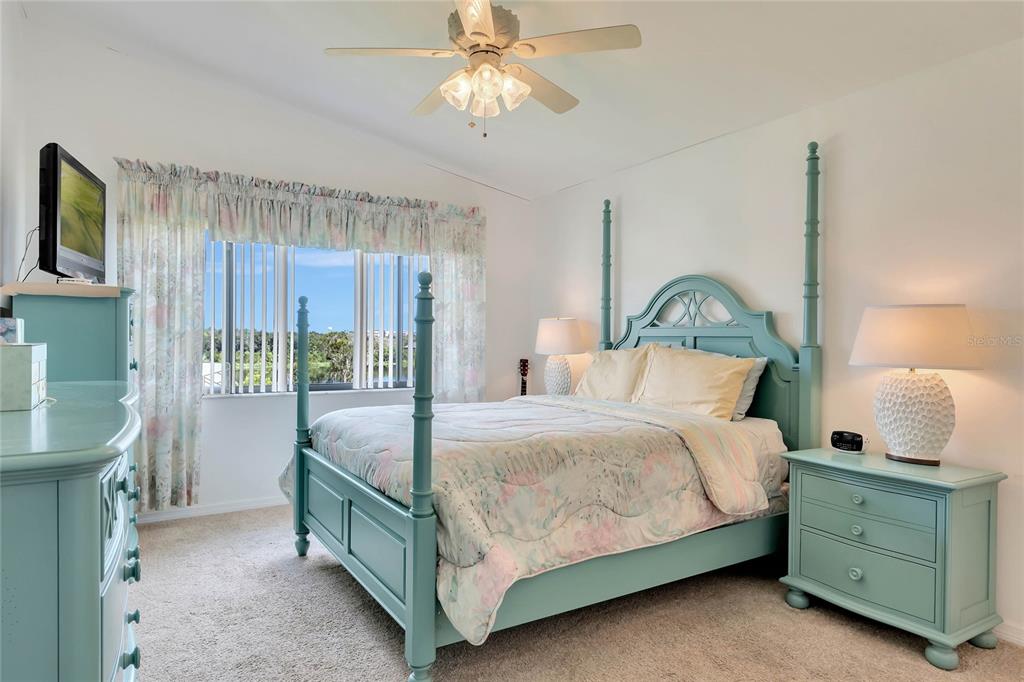 1064 Lotus Pkwy #944