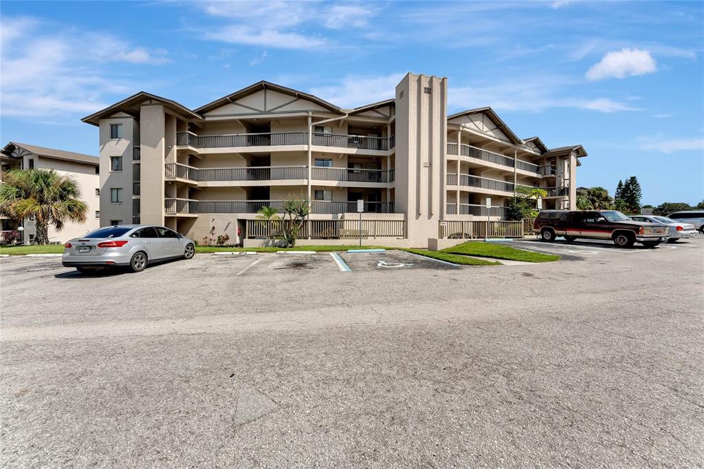 1064 Lotus Pkwy #944