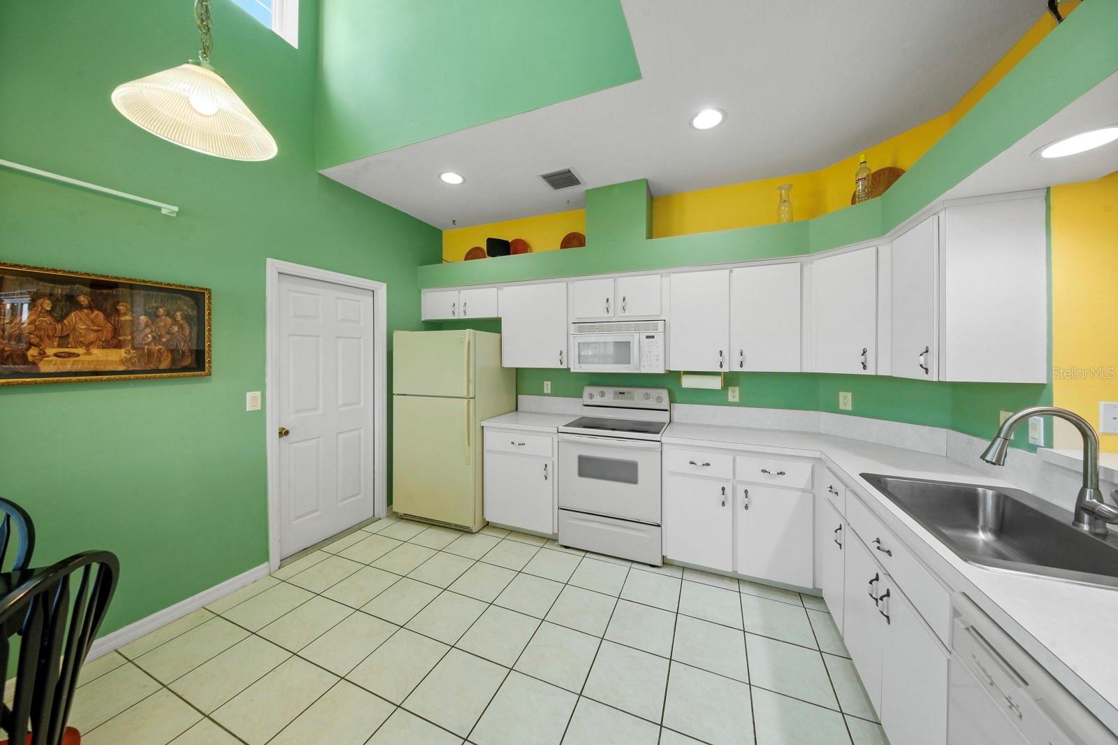 3600 Tropical Seas Loop 