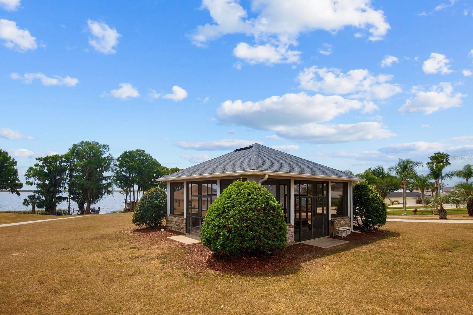 3600 Tropical Seas Loop 