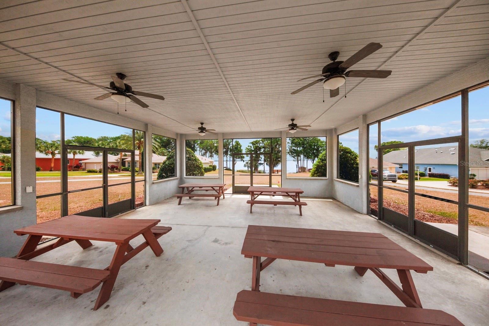 3600 Tropical Seas Loop 