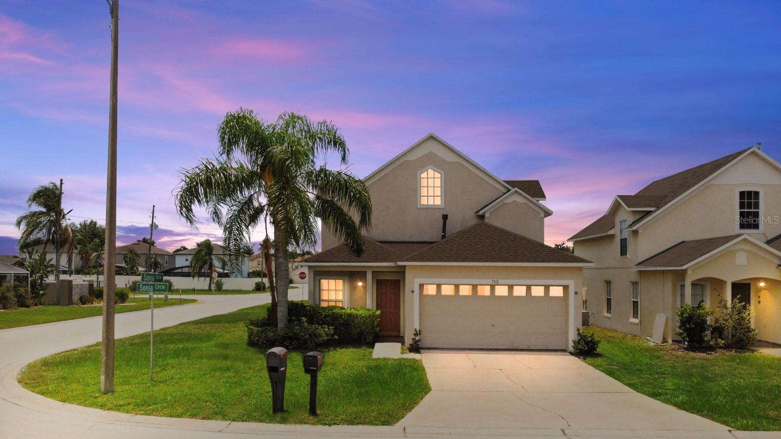 782 Sonja Cir 
