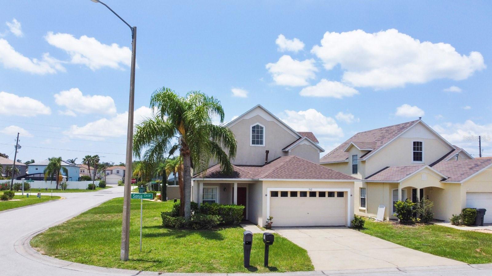 782 Sonja Cir 