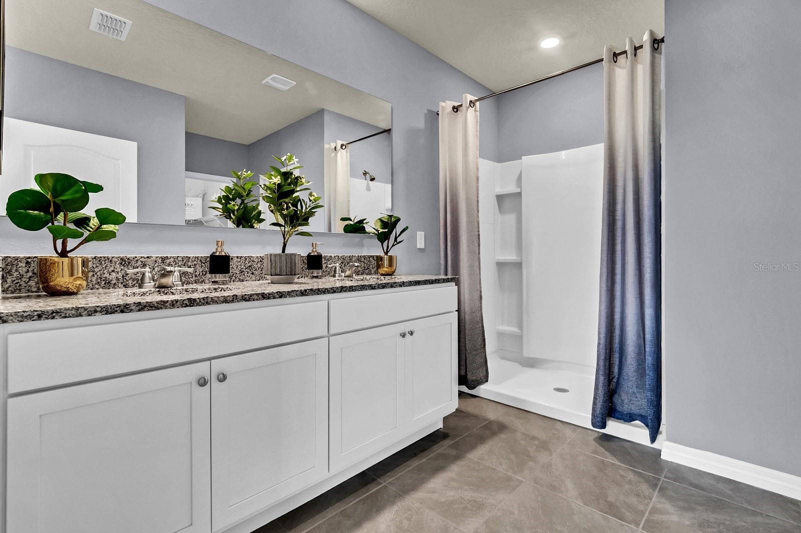 9560 Black Walnut Dr 